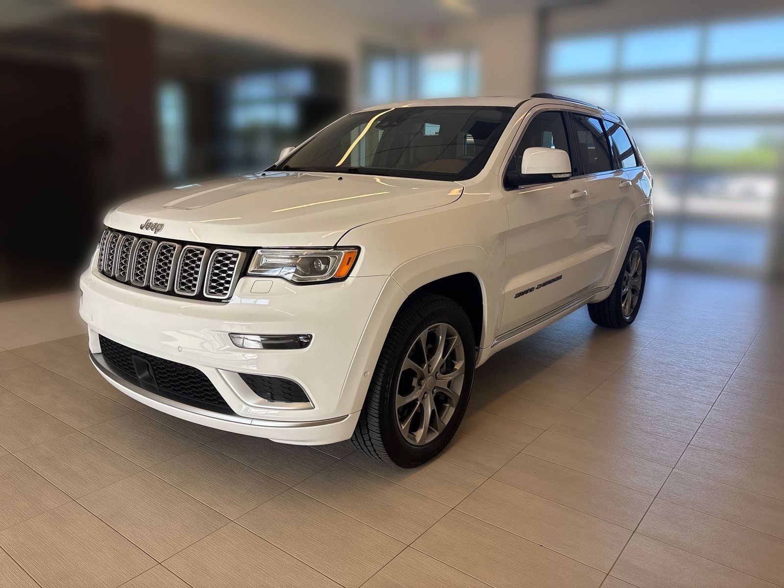 2020 Jeep Grand Cherokee Summit
