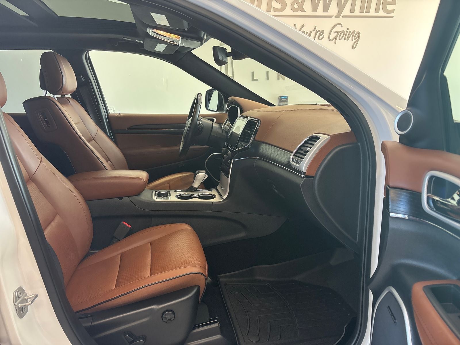 2020 Jeep Grand Cherokee Summit