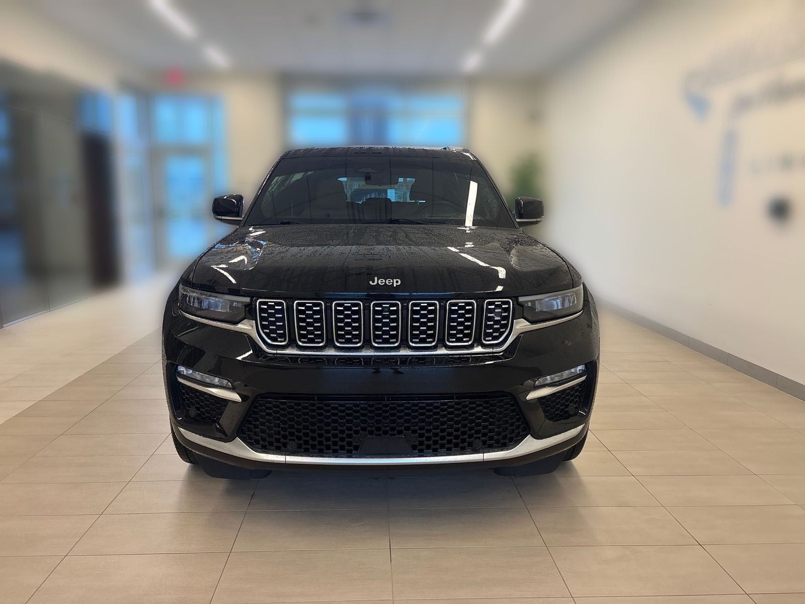 2023 Jeep Grand Cherokee Summit