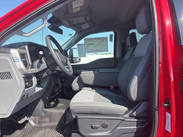 2025 Ford F-450SD XLT DRW