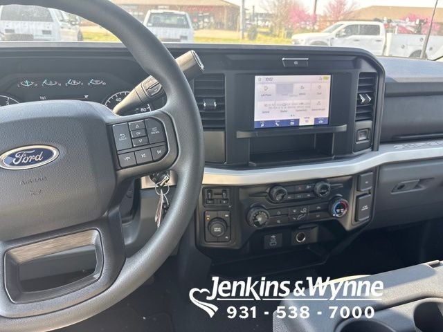 2025 Ford F-350SD XLT DRW