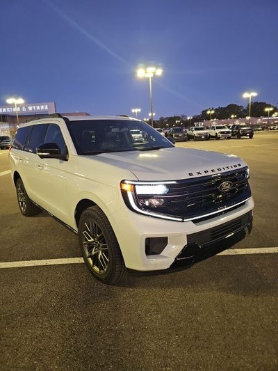 2025 Ford Expedition Platinum
