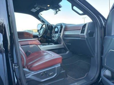 2022 Ford F-350SD Platinum