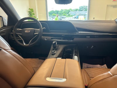 2024 Cadillac Escalade Sport