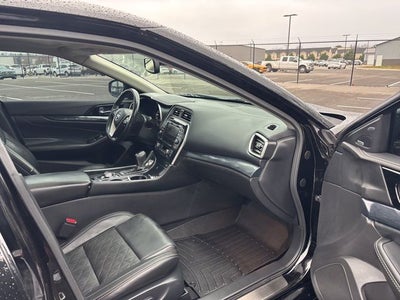 2020 Nissan Maxima Platinum