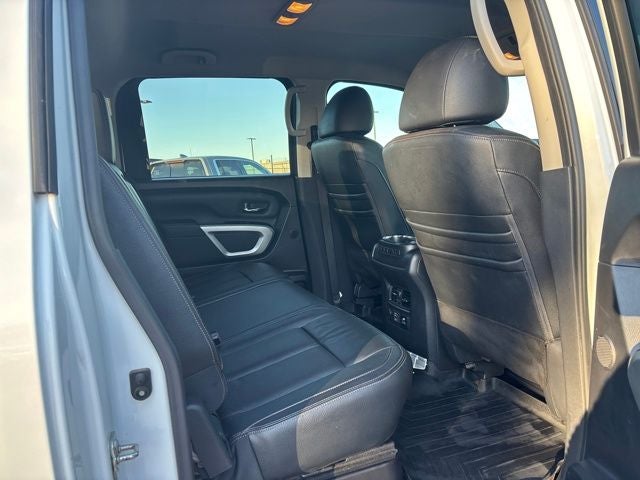 2019 Nissan Titan SL