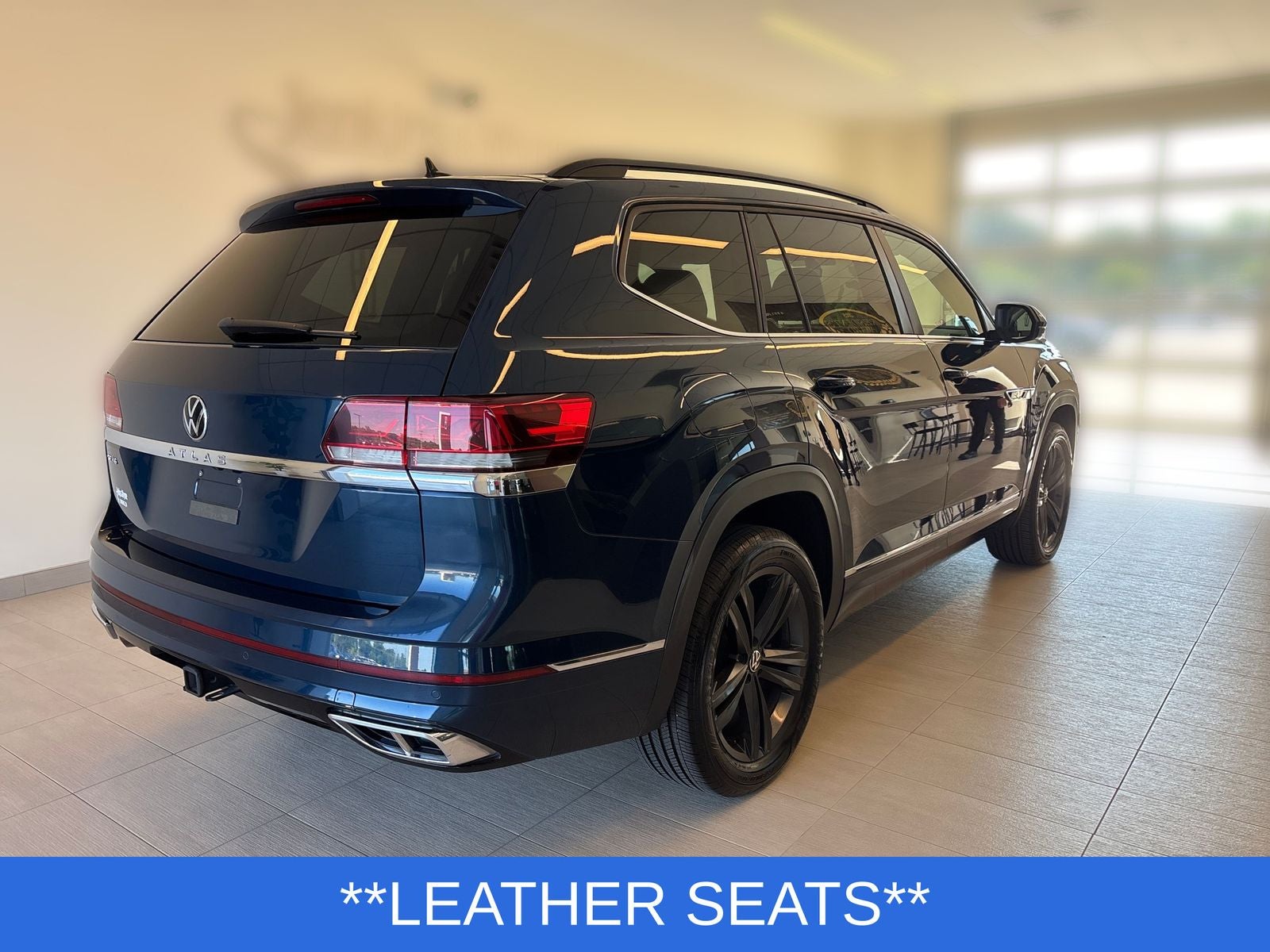 2021 Volkswagen Atlas 3.6L V6 SE w/Technology R-Line