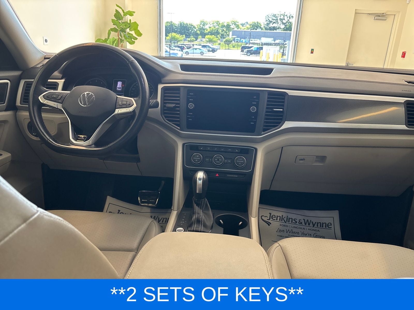 2021 Volkswagen Atlas 3.6L V6 SE w/Technology R-Line