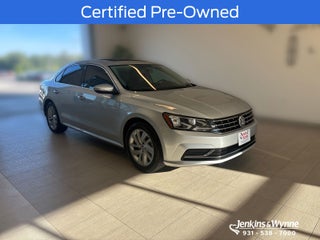 2018 Volkswagen Passat 2.0T SE