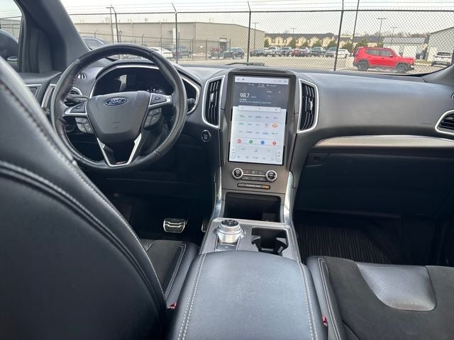 2021 Ford Edge ST