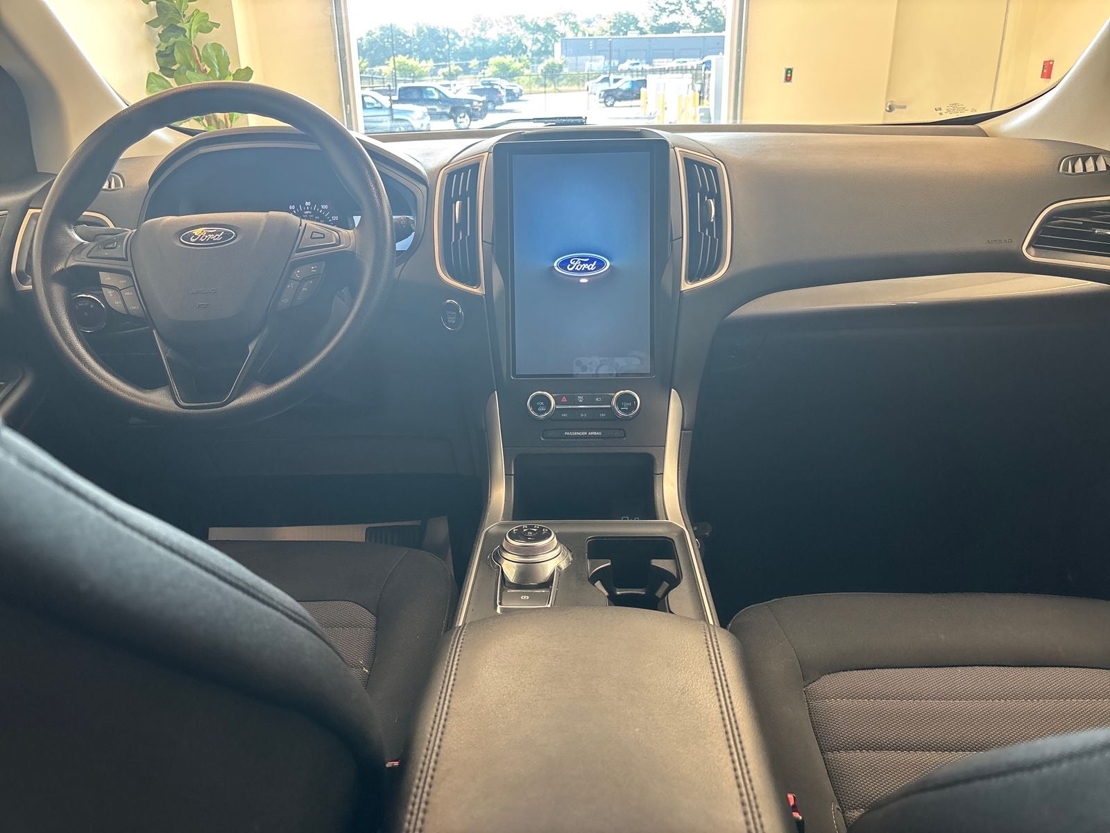 2023 Ford Edge SE