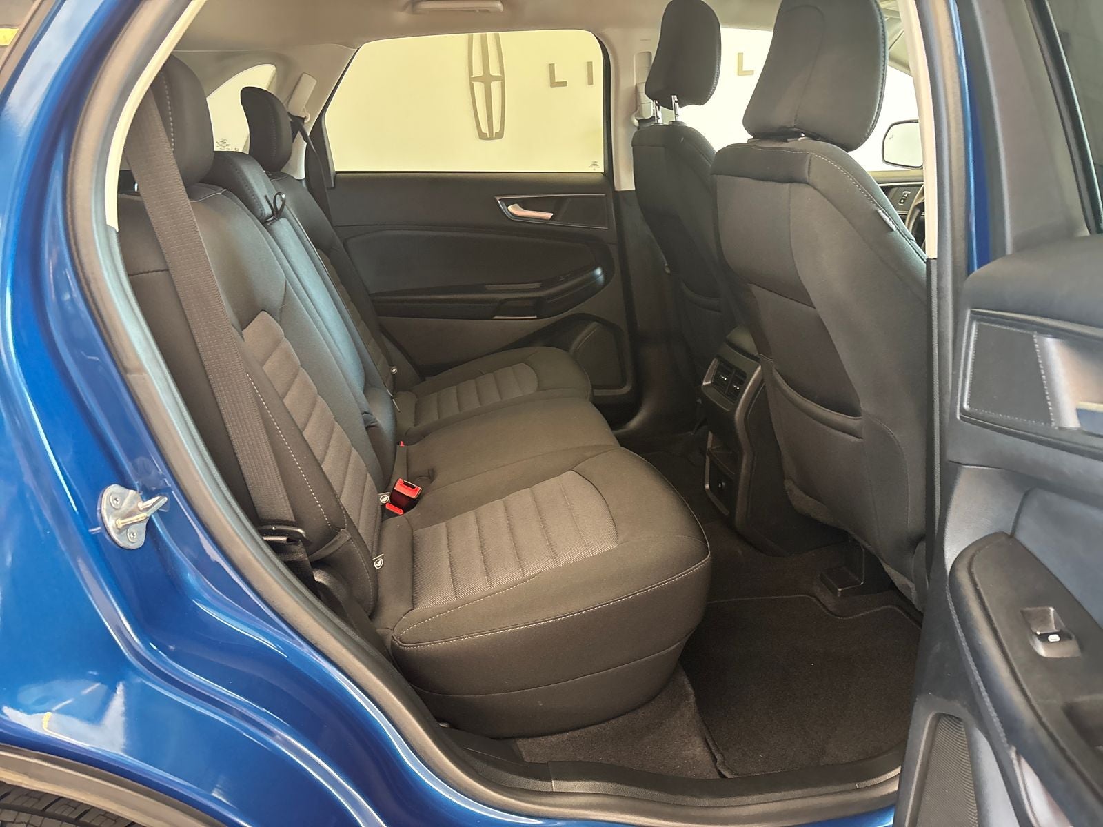 2023 Ford Edge SE