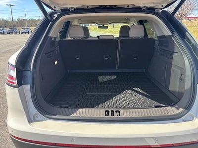 2022 Lincoln Nautilus Standard