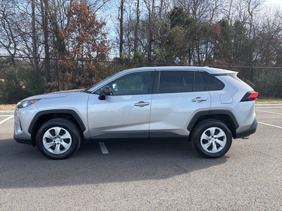 2022 Toyota RAV4 LE