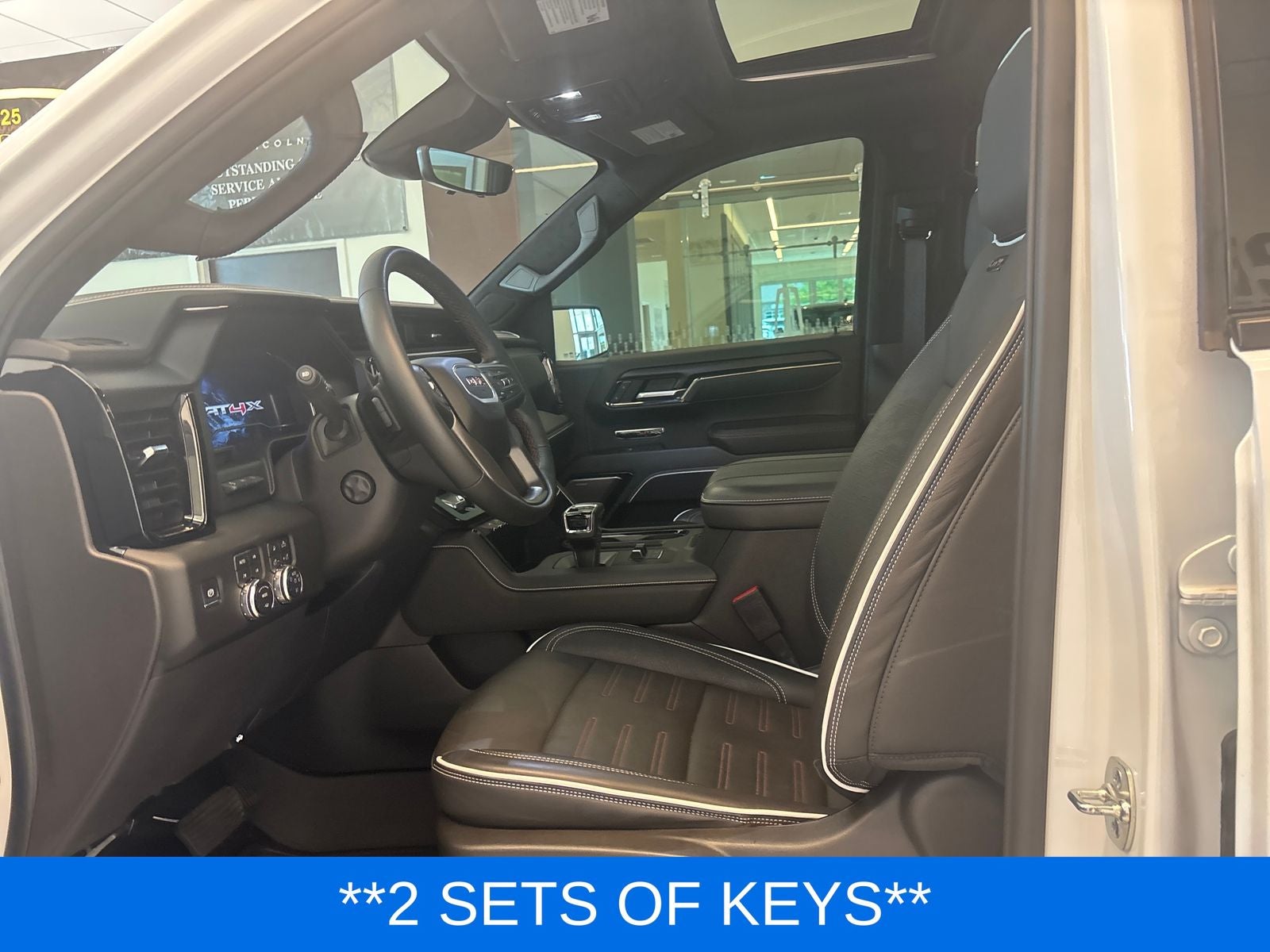 2025 GMC Sierra 1500 AT4X