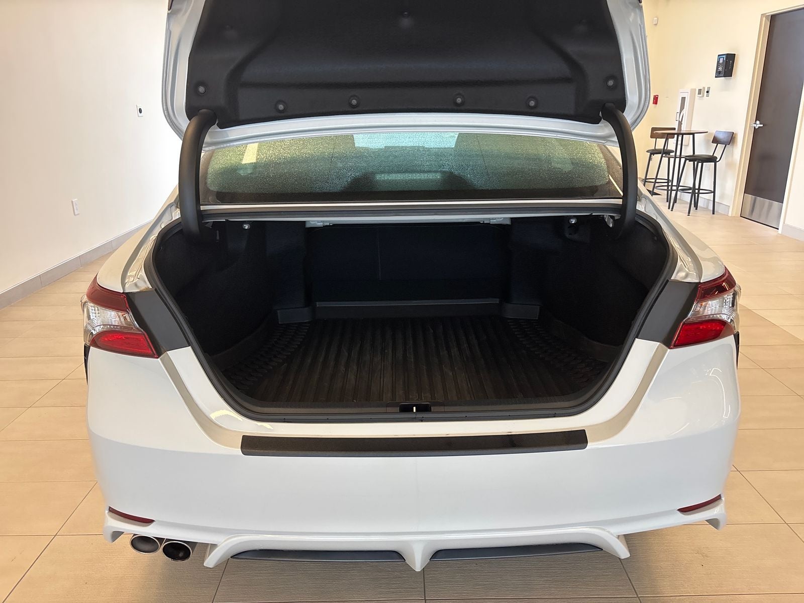 2024 Toyota Camry Hybrid SE