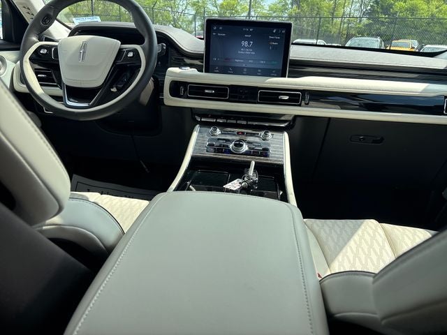 2024 Lincoln Aviator Black Label