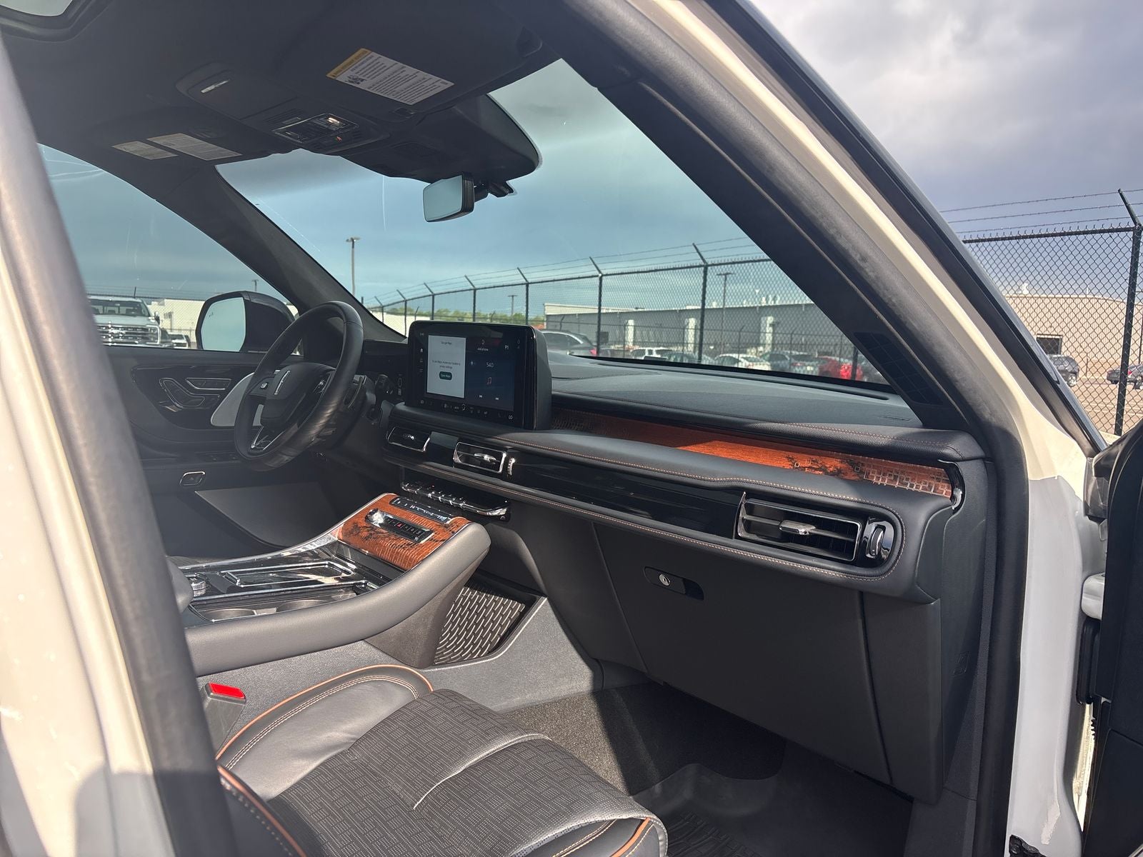 2025 Lincoln Aviator Black Label