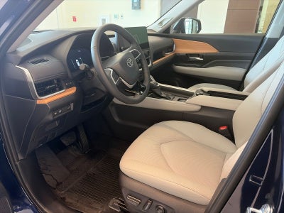 2025 Toyota Grand Highlander Platinum