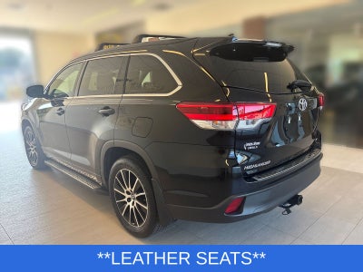 2017 Toyota Highlander SE