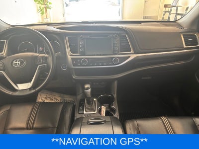 2017 Toyota Highlander SE