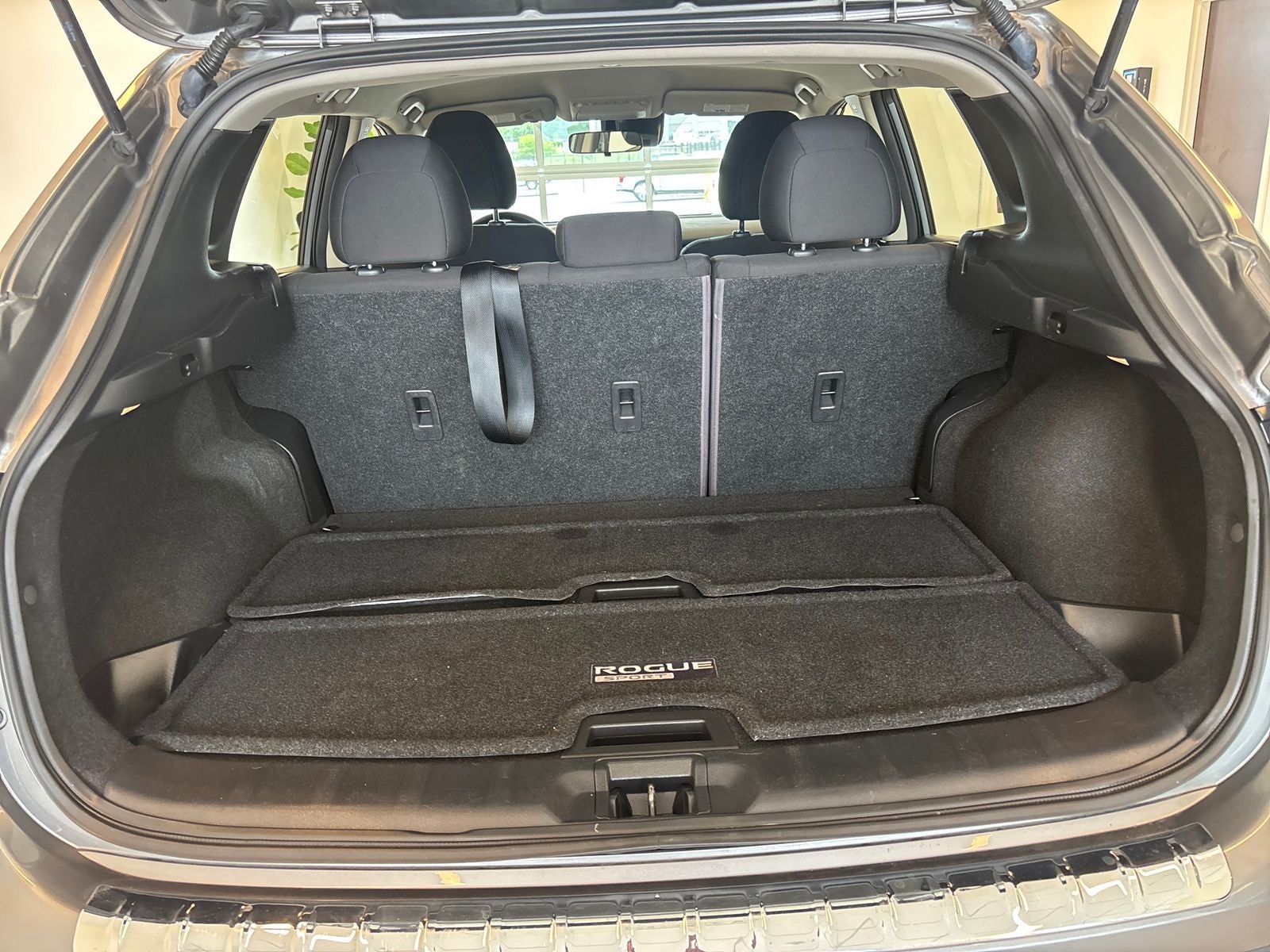 2022 Nissan Rogue Sport SV