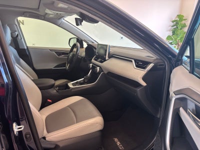 2019 Toyota RAV4 Hybrid Limited