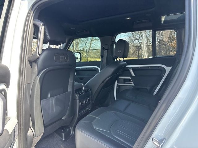 2022 Land Rover Defender 110 X-Dynamic SE