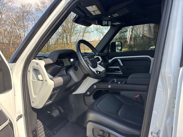 2022 Land Rover Defender 110 X-Dynamic SE