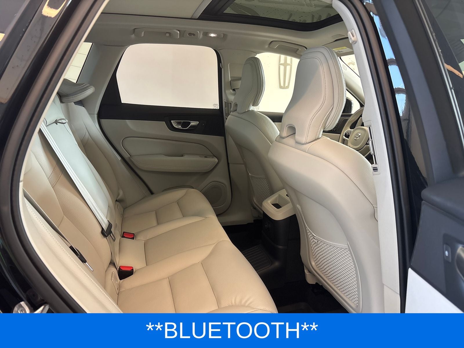2025 Volvo XC60 Plug-In Hybrid T8 Plus