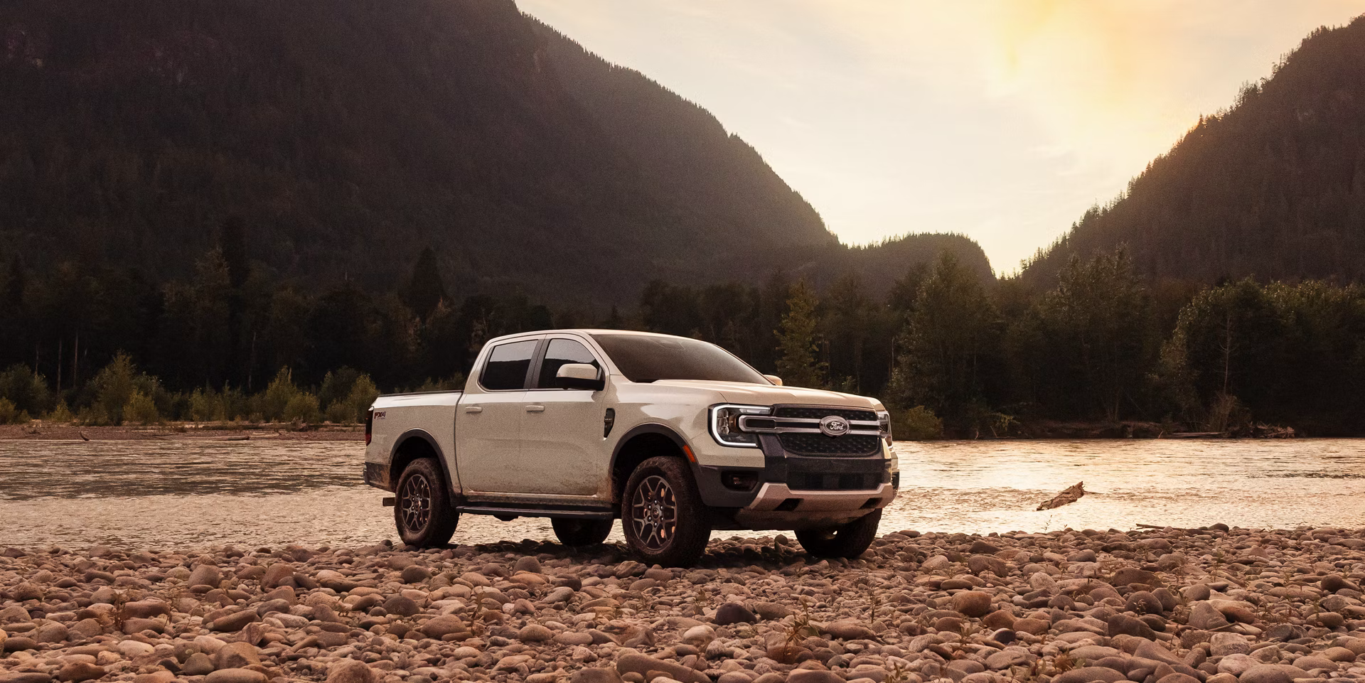 2026 Ford Ranger lake hero exterior shot